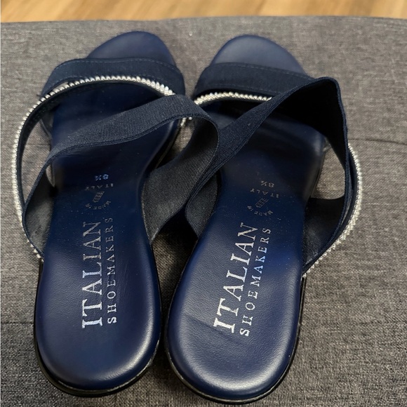 Women’s 8 1/2 Italian Shoemakers navy blue elastic wedge sandals. Pre-loved. - Picture 3 of 4